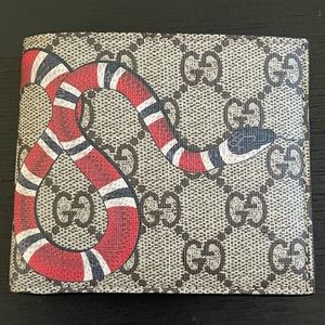 GUCCI Kingsnake print GG Supreme Wallet